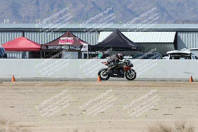 media/Oct-05-2025-CVMA (Sun) [[beeef4f201]]/Race 10-Formula Lightweight Twins Shootout/